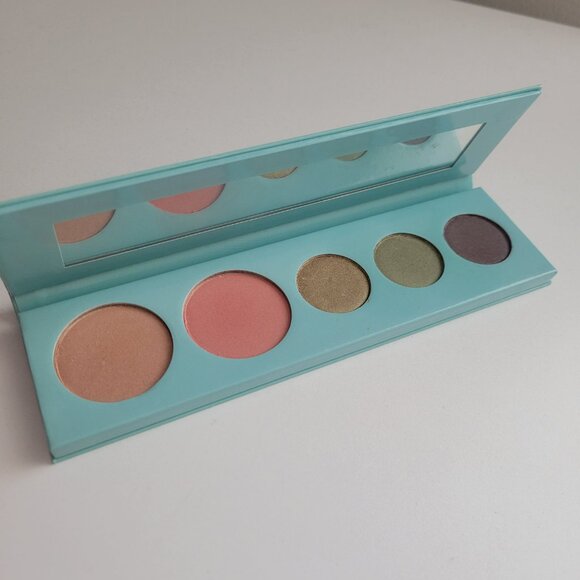100% Pure Fruit Pigmented MERMAID Palette UNSEALED New SOLD OUT Online - Picture 5 of 10